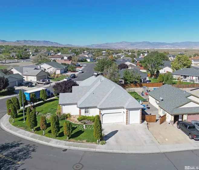 627 Wedge Ln, Fernley, Nevada 89408, 3 Bedrooms Bedrooms, ,2 BathroomsBathrooms,Residential,For Sale,Wedge Ln,240012334