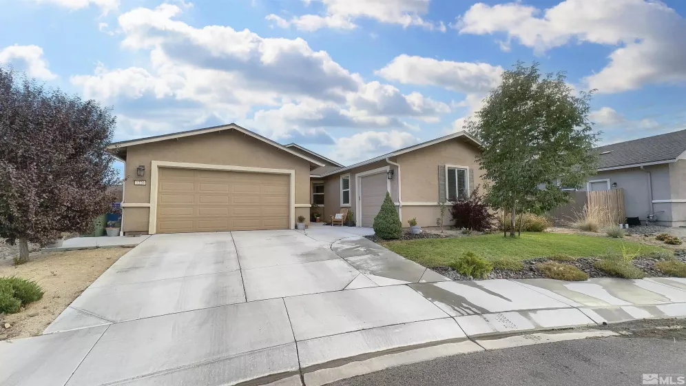 1220 Hat Band Ct, Gardnerville, Nevada 89410, 4 Bedrooms Bedrooms, ,2 BathroomsBathrooms,Residential,For Sale,Hat Band Ct,240012342