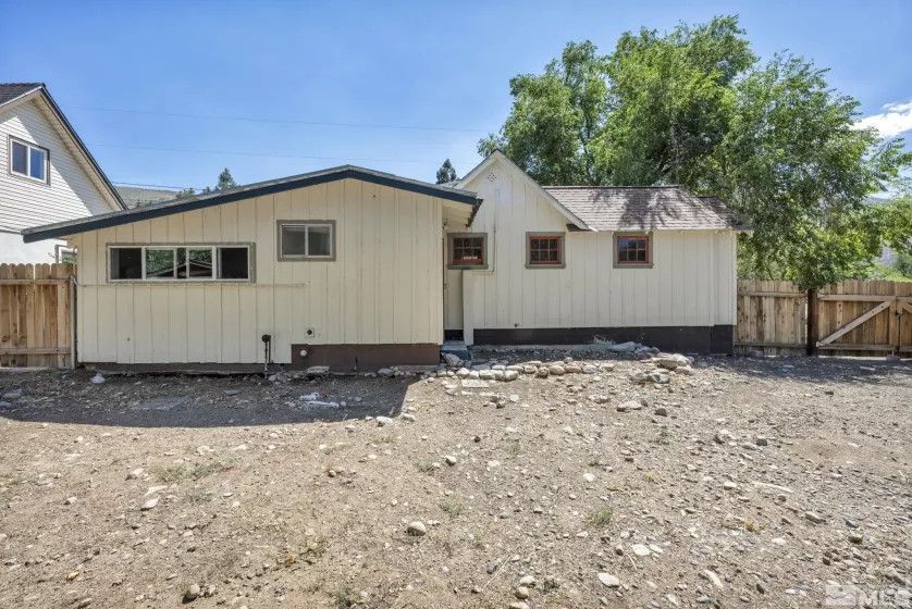 330 Meadow Drive, Coleville, Ca, California 96107, 3 Bedrooms Bedrooms, ,2 BathroomsBathrooms,Residential,For Sale,Meadow Drive,240012359