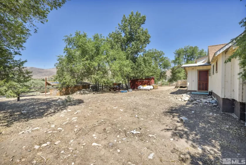 330 Meadow Drive, Coleville, Ca, California 96107, 3 Bedrooms Bedrooms, ,2 BathroomsBathrooms,Residential,For Sale,Meadow Drive,240012359