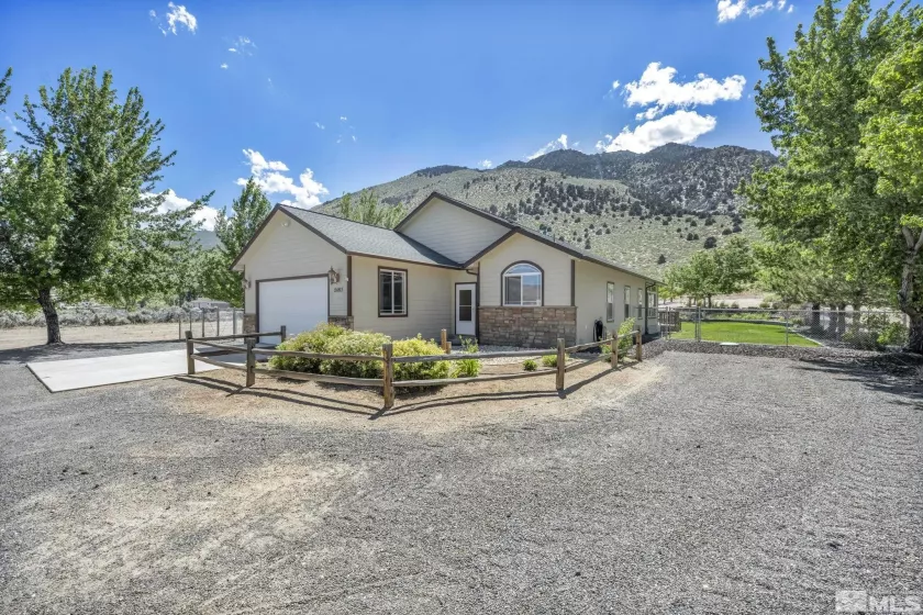 114813 US Highway 395, Topaz, Ca, California 96107, 4 Bedrooms Bedrooms, ,2 BathroomsBathrooms,Residential,For Sale,US Highway 395,240012363