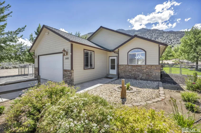 114813 US Highway 395, Topaz, Ca, California 96107, 4 Bedrooms Bedrooms, ,2 BathroomsBathrooms,Residential,For Sale,US Highway 395,240012363