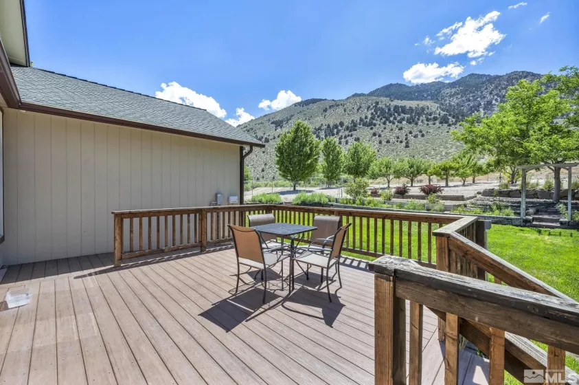 114813 US Highway 395, Topaz, Ca, California 96107, 4 Bedrooms Bedrooms, ,2 BathroomsBathrooms,Residential,For Sale,US Highway 395,240012363