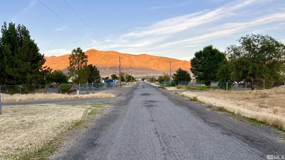 6265 Tausha Drive, Winnemucca, Nevada 89445, 3 Bedrooms Bedrooms, ,2 BathroomsBathrooms,Residential,For Sale,Tausha Drive,240012364