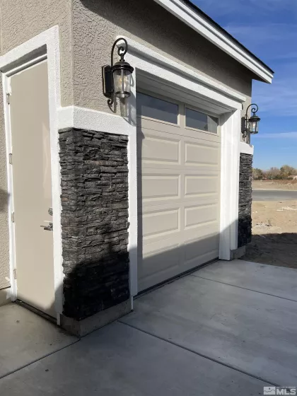 401 White Hawk Rd, Fernley, Nevada 89408, 3 Bedrooms Bedrooms, ,2 BathroomsBathrooms,Residential,For Sale,White Hawk Rd,240010453