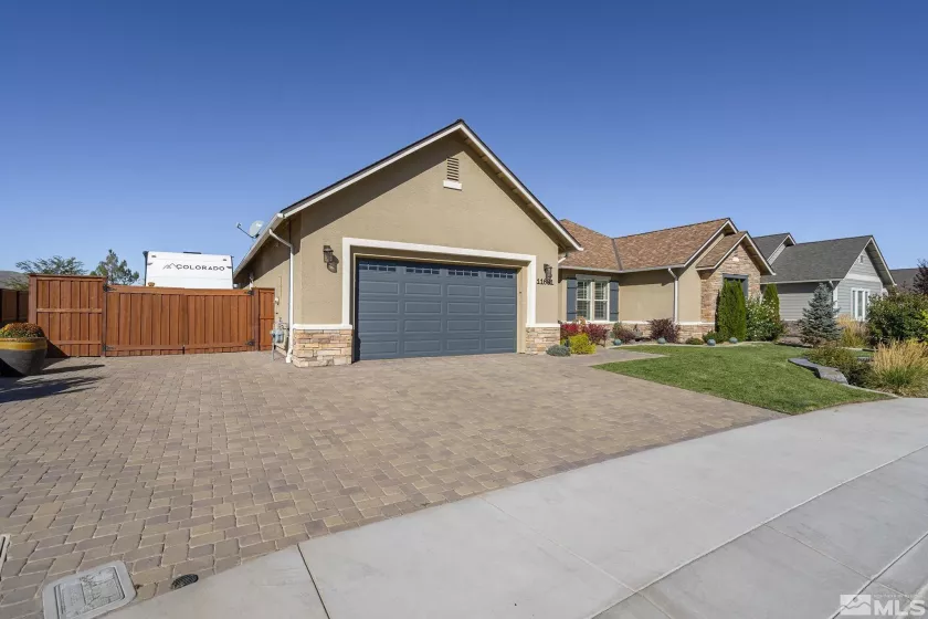 11681 Hacienda Ridge Way, Sparks, Nevada 89441, 3 Bedrooms Bedrooms, ,2 BathroomsBathrooms,Residential,For Sale,Hacienda Ridge Way,240012441