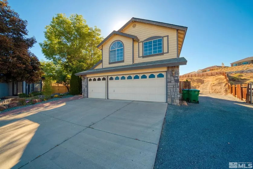 4343 Roundstone Ct, Sparks, Nevada 89436, 5 Bedrooms Bedrooms, ,3 BathroomsBathrooms,Residential,For Sale,Roundstone Ct,240012448