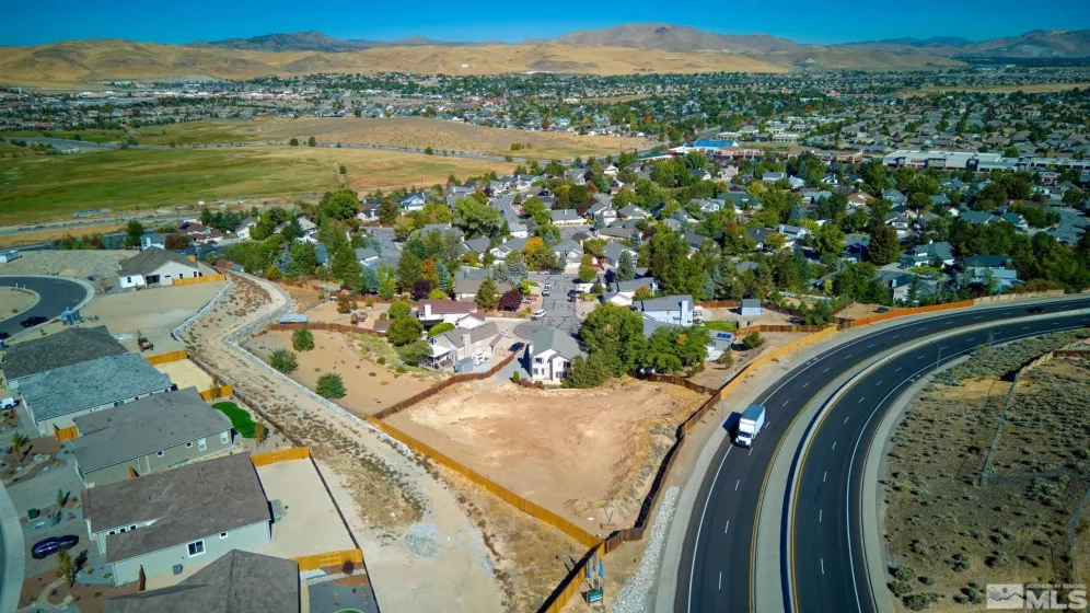 4343 Roundstone Ct, Sparks, Nevada 89436, 5 Bedrooms Bedrooms, ,3 BathroomsBathrooms,Residential,For Sale,Roundstone Ct,240012448