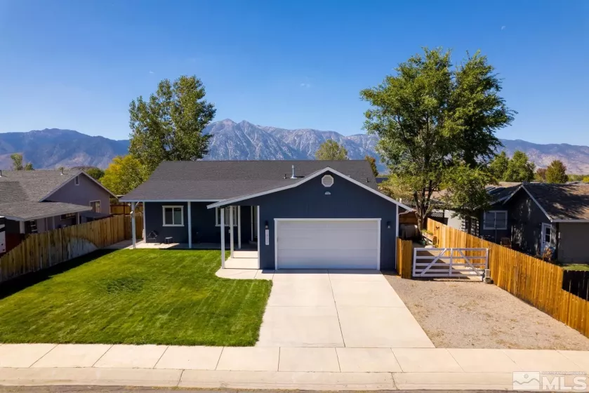 1422 Bumblebee Dr, Gardnerville, Nevada 89460, 3 Bedrooms Bedrooms, ,2 BathroomsBathrooms,Residential,For Sale,Bumblebee Dr,240012452