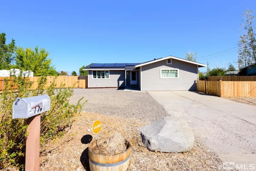 1486 Muir Dr, Gardnerville, Nevada 89460, 3 Bedrooms Bedrooms, ,2 BathroomsBathrooms,Residential,For Sale,Muir Dr,240012502