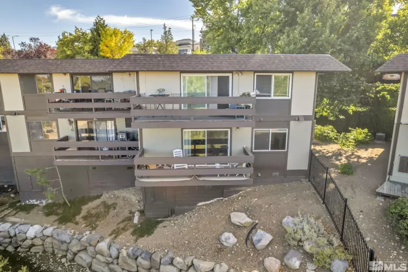 3091 Cashill Blvd, Reno, Nevada 89509, 2 Bedrooms Bedrooms, ,2 BathroomsBathrooms,Residential,For Sale,Cashill Blvd,240012498