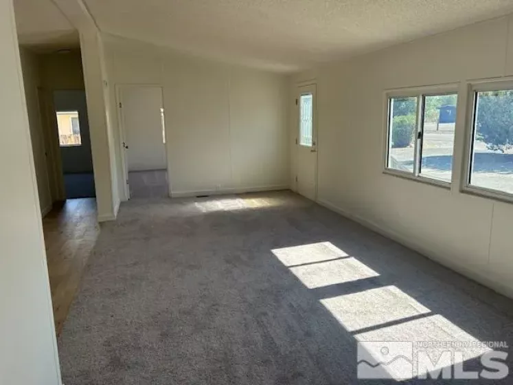 34 Bluestone Ave, Yerington, Nevada 89447, 3 Bedrooms Bedrooms, ,2 BathroomsBathrooms,Residential,For Sale,Bluestone Ave,240012515