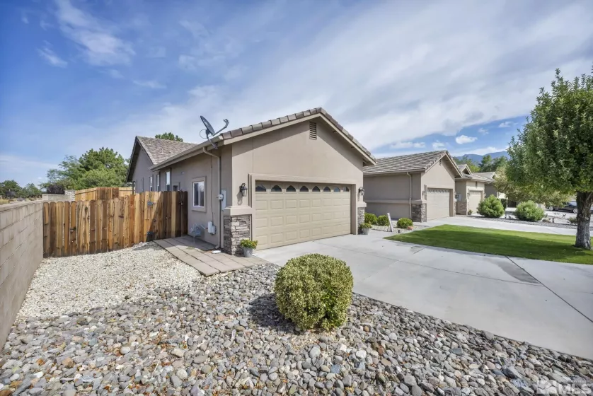 284 Cruden Bay Drive, Dayton, Nevada 89403, 2 Bedrooms Bedrooms, ,2 BathroomsBathrooms,Residential,For Sale,Cruden Bay Drive,240012255