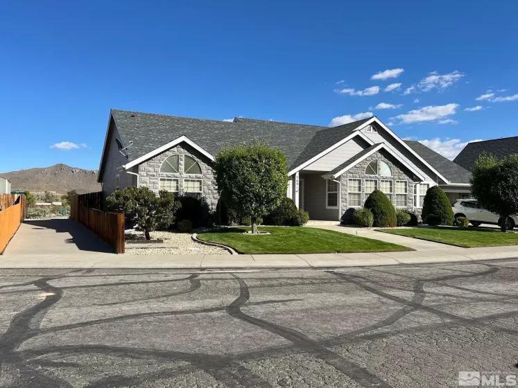 3691 Southpointe, Carson City, Nevada 89701, 3 Bedrooms Bedrooms, ,2 BathroomsBathrooms,Residential,For Sale,Southpointe,240012288