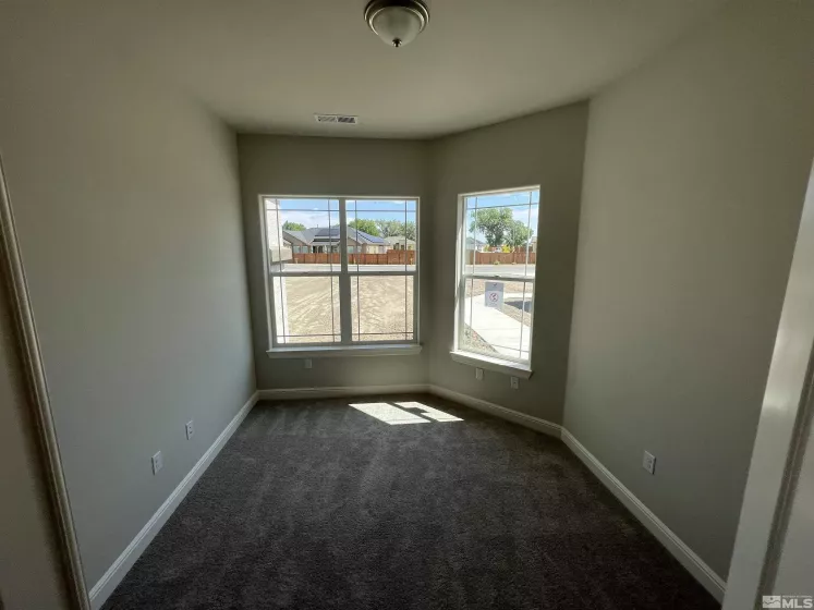 405 White Hawk Rd, Fernley, Nevada 89408, 4 Bedrooms Bedrooms, ,3 BathroomsBathrooms,Residential,For Sale,White Hawk Rd,240010454