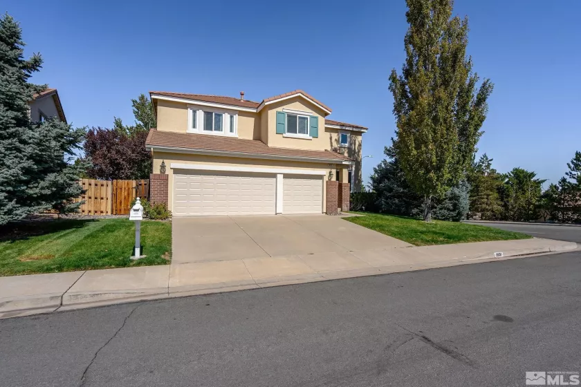 2801 Sage Ridge, Reno, Nevada 89509, 3 Bedrooms Bedrooms, ,2 BathroomsBathrooms,Residential,For Sale,Sage Ridge,240012390