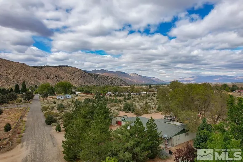 215 Mule Deer Rd, Coleville, Ca, Nevada 96107, 3 Bedrooms Bedrooms, ,2 BathroomsBathrooms,Residential,For Sale,Mule Deer Rd,240012617