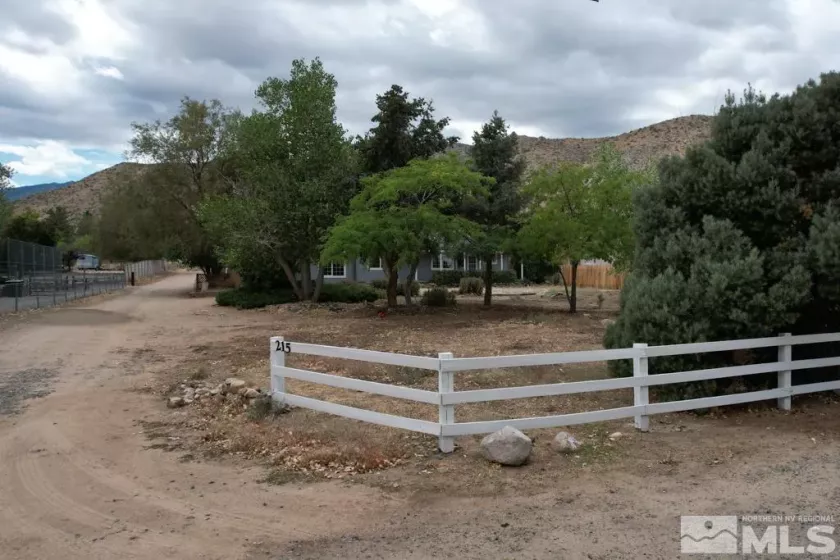 215 Mule Deer Rd, Coleville, Ca, Nevada 96107, 3 Bedrooms Bedrooms, ,2 BathroomsBathrooms,Residential,For Sale,Mule Deer Rd,240012617