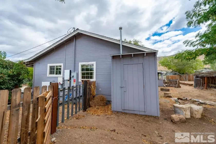 215 Mule Deer Rd, Coleville, Ca, Nevada 96107, 3 Bedrooms Bedrooms, ,2 BathroomsBathrooms,Residential,For Sale,Mule Deer Rd,240012617