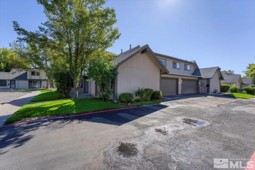 2280 Oppio St, Sparks, Nevada 89431, 3 Bedrooms Bedrooms, ,1 BathroomBathrooms,Residential,For Sale,Oppio St,240012652