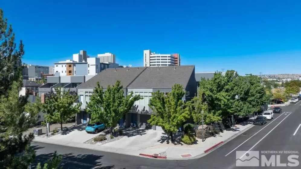 385 Pine Street, Reno, Nevada 89501, 2 Bedrooms Bedrooms, ,2 BathroomsBathrooms,Residential,For Sale,Pine Street,240012666