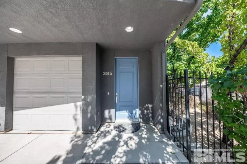 385 Pine Street, Reno, Nevada 89501, 2 Bedrooms Bedrooms, ,2 BathroomsBathrooms,Residential,For Sale,Pine Street,240012666