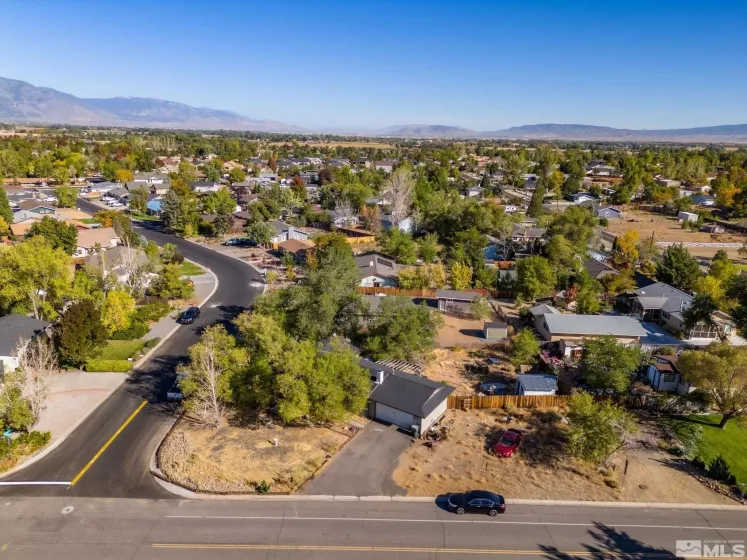 1294 Manhattan Way, Gardnerville, Nevada 89460, 3 Bedrooms Bedrooms, ,2 BathroomsBathrooms,Residential,For Sale,Manhattan Way,240012711