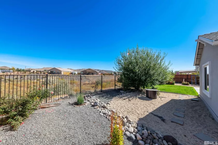 7410 Souverain Lane, Reno, Nevada 89506, 4 Bedrooms Bedrooms, ,3 BathroomsBathrooms,Residential,For Sale,Souverain Lane,240012720