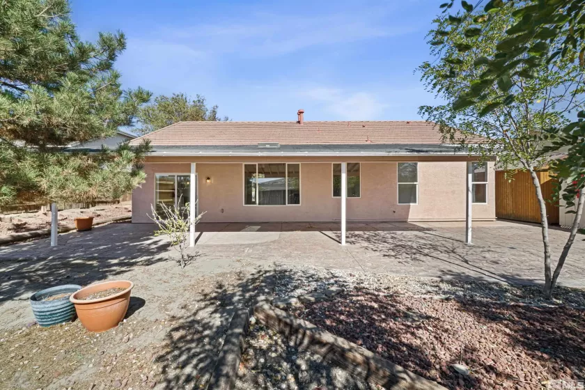 1043 Brierwood Ln, Fernley, Nevada 89408, 3 Bedrooms Bedrooms, ,2 BathroomsBathrooms,Residential,For Sale,Brierwood Ln,240012734