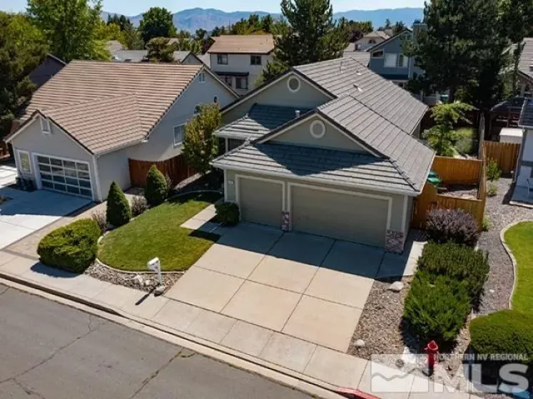 998 Ridgeview Drive, Reno, Nevada 89511, 4 Bedrooms Bedrooms, ,2 BathroomsBathrooms,Residential,For Sale,Ridgeview Drive,240012748