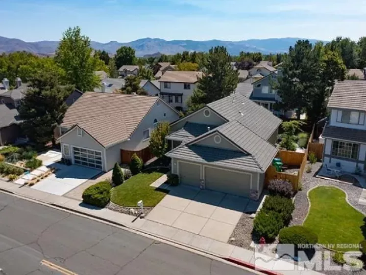 998 Ridgeview Drive, Reno, Nevada 89511, 4 Bedrooms Bedrooms, ,2 BathroomsBathrooms,Residential,For Sale,Ridgeview Drive,240012748