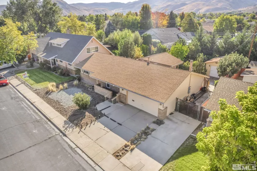 2400 Glenn Dr., Carson City, Nevada 89703, 3 Bedrooms Bedrooms, ,2 BathroomsBathrooms,Residential,For Sale,Glenn Dr.,240012779