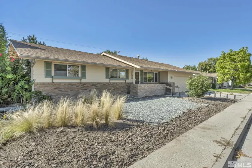 2400 Glenn Dr., Carson City, Nevada 89703, 3 Bedrooms Bedrooms, ,2 BathroomsBathrooms,Residential,For Sale,Glenn Dr.,240012779