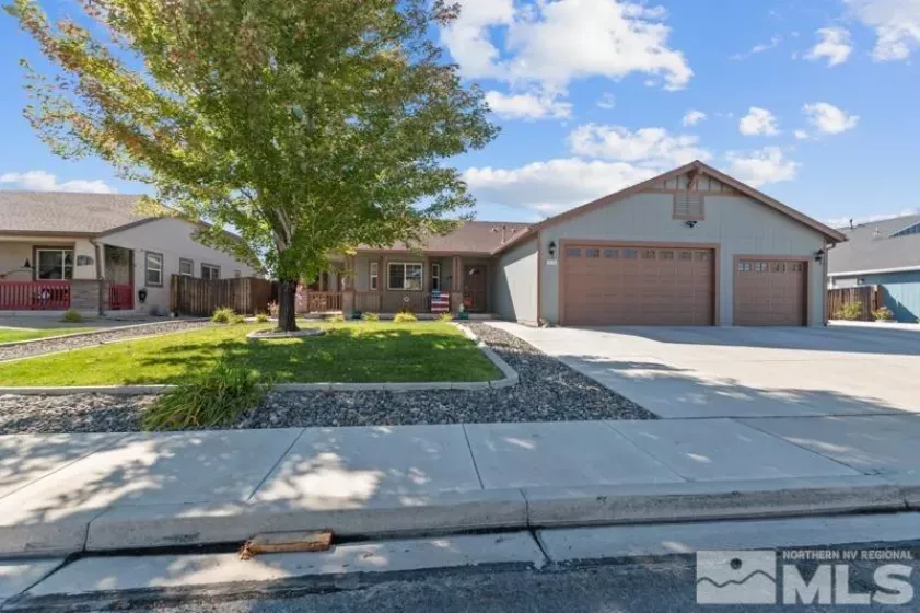 1274 Chara Lane, Sparks, Nevada 89441, 3 Bedrooms Bedrooms, ,2 BathroomsBathrooms,Residential,For Sale,Chara Lane,240012833