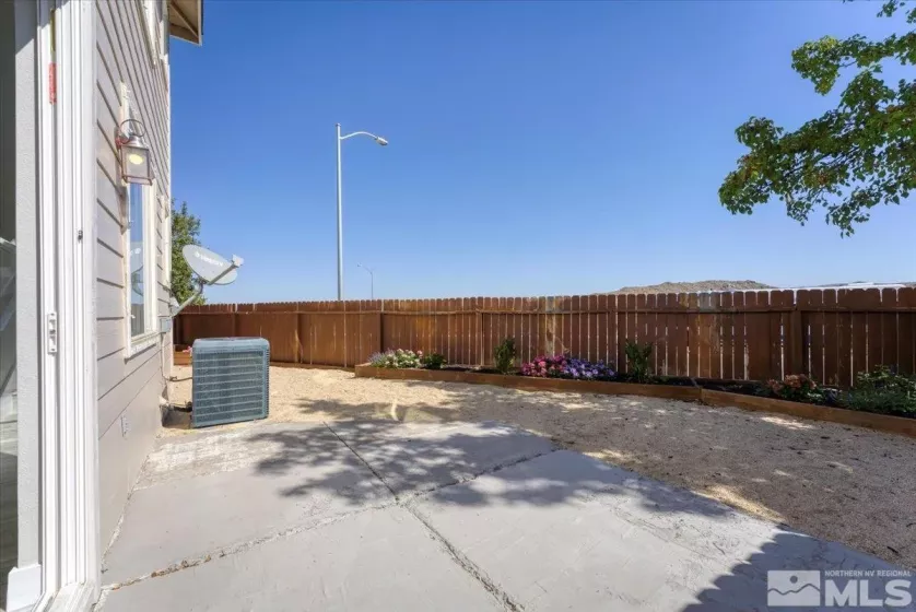 9252 Lone Wolf Cir, Reno, Nevada 89506, 3 Bedrooms Bedrooms, ,2 BathroomsBathrooms,Residential,For Sale,Lone Wolf Cir,240012844