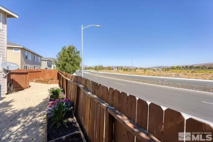 9252 Lone Wolf Cir, Reno, Nevada 89506, 3 Bedrooms Bedrooms, ,2 BathroomsBathrooms,Residential,For Sale,Lone Wolf Cir,240012844