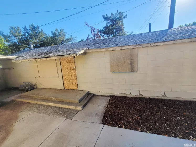 400 4th St, Sparks, Nevada 89431, ,Residential Income,For Sale,4th St,240012849