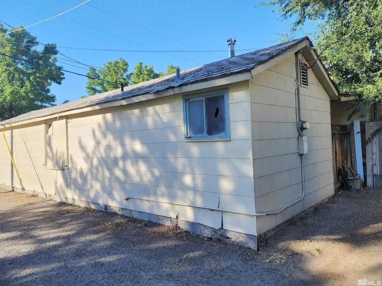 400 4th St, Sparks, Nevada 89431, ,Residential Income,For Sale,4th St,240012849