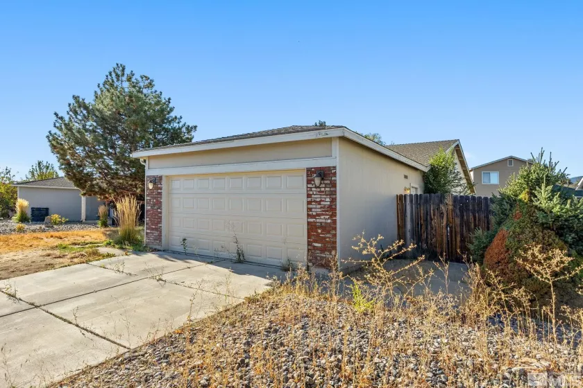 9925 Brightridge Drive, Reno, Nevada 89506, 4 Bedrooms Bedrooms, ,2 BathroomsBathrooms,Residential,For Sale,Brightridge Drive,240012861