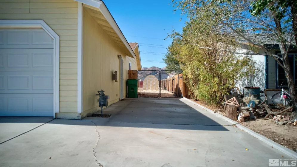 1013 Dwight Way, Dayton, Nevada 89403, 3 Bedrooms Bedrooms, ,2 BathroomsBathrooms,Residential,For Sale,Dwight Way,240012885