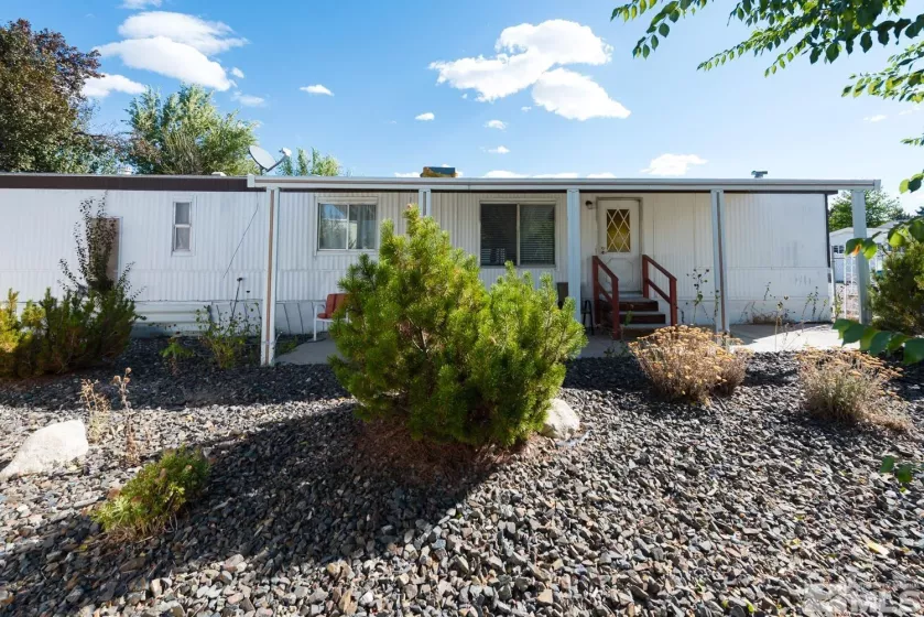 1266 Kingslane, Gardnerville, Nevada 89410, 2 Bedrooms Bedrooms, ,1 BathroomBathrooms,Residential,For Sale,Kingslane,240012893