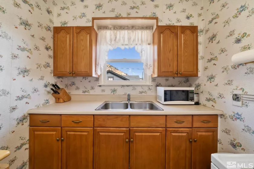 198 C Street, Virginia City, Nevada 89440, 3 Bedrooms Bedrooms, ,1 BathroomBathrooms,Residential,For Sale,C Street,240012903