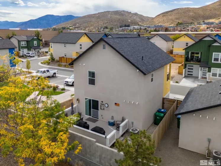 3870 Bonnie Pl, Carson City, Nevada 89701, 3 Bedrooms Bedrooms, ,2 BathroomsBathrooms,Residential,For Sale,Bonnie Pl,240012911