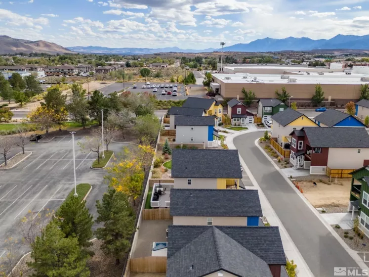 3870 Bonnie Pl, Carson City, Nevada 89701, 3 Bedrooms Bedrooms, ,2 BathroomsBathrooms,Residential,For Sale,Bonnie Pl,240012911