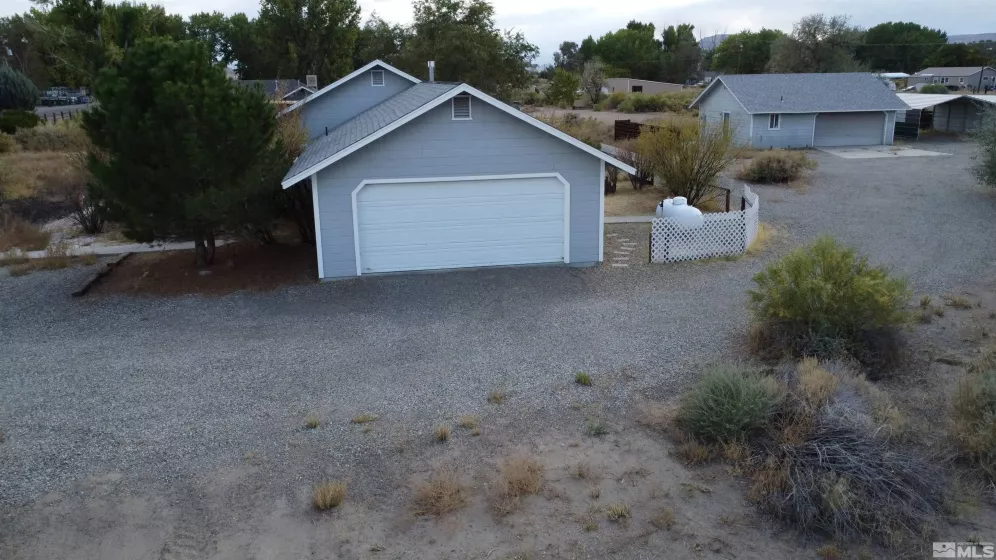 17 Cottonwood Ln, Yerington, Nevada 89447, 3 Bedrooms Bedrooms, ,2 BathroomsBathrooms,Residential,For Sale,Cottonwood Ln,240012926