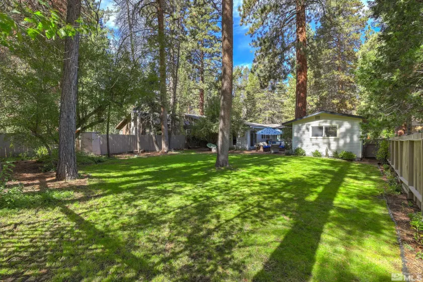 2204 Royal Ave, South Lake Tahoe, California 96150, 3 Bedrooms Bedrooms, ,2 BathroomsBathrooms,Residential,For Sale,Royal Ave,240012931