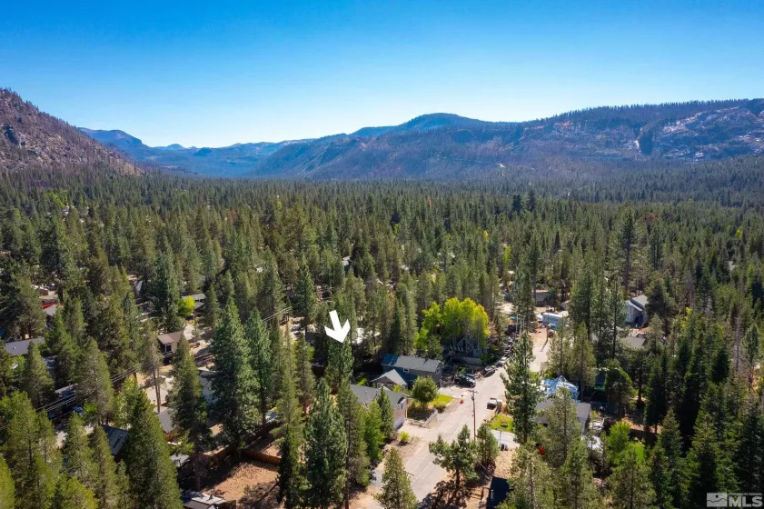 1118 Sioux St, South Lake Tahoe, California 96150, 3 Bedrooms Bedrooms, ,3 BathroomsBathrooms,Residential,For Sale,Sioux St,240012945