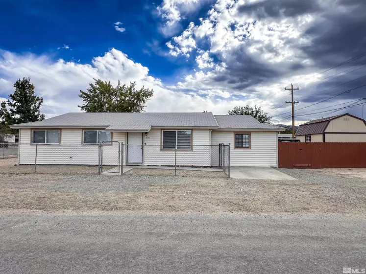 1020 2nd St, Hawthorne, Nevada 89415, 3 Bedrooms Bedrooms, ,1 BathroomBathrooms,Residential,For Sale,2nd St,240012991