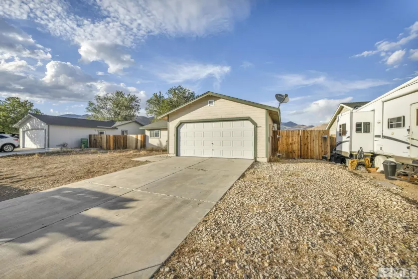 2002 Lonnie Lane, Dayton, Nevada 89403, 3 Bedrooms Bedrooms, ,2 BathroomsBathrooms,Residential,For Sale,Lonnie Lane,240012990