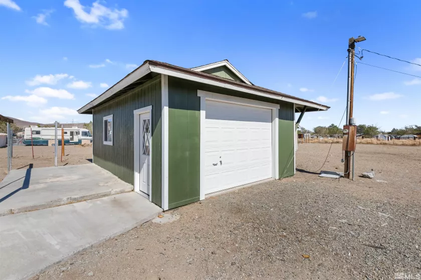 3710 Atkins St, Silver Springs, Nevada 89429, 3 Bedrooms Bedrooms, ,2 BathroomsBathrooms,Residential,For Sale,Atkins St,240012997